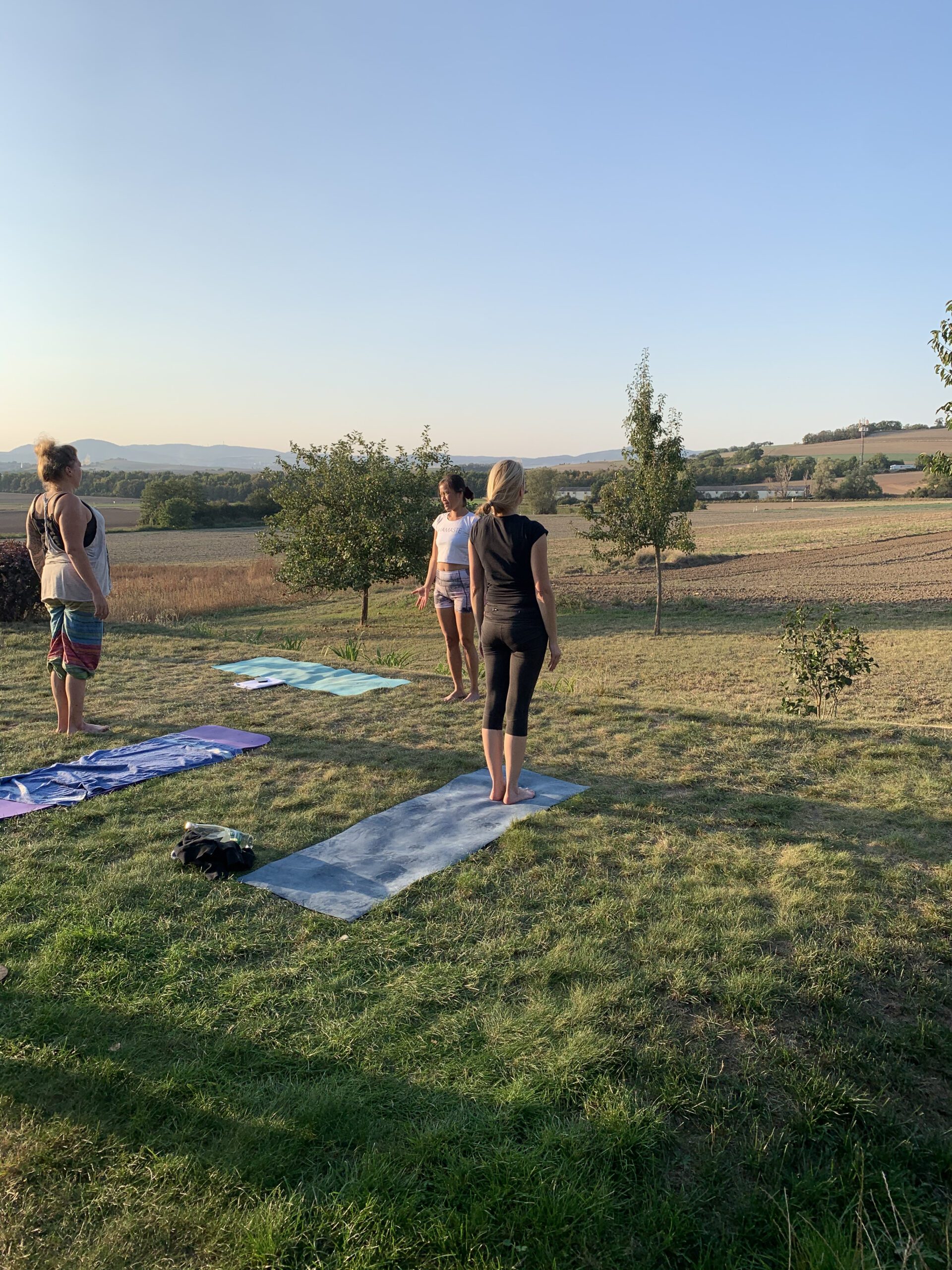 aidayoga_wiese2020_09_23